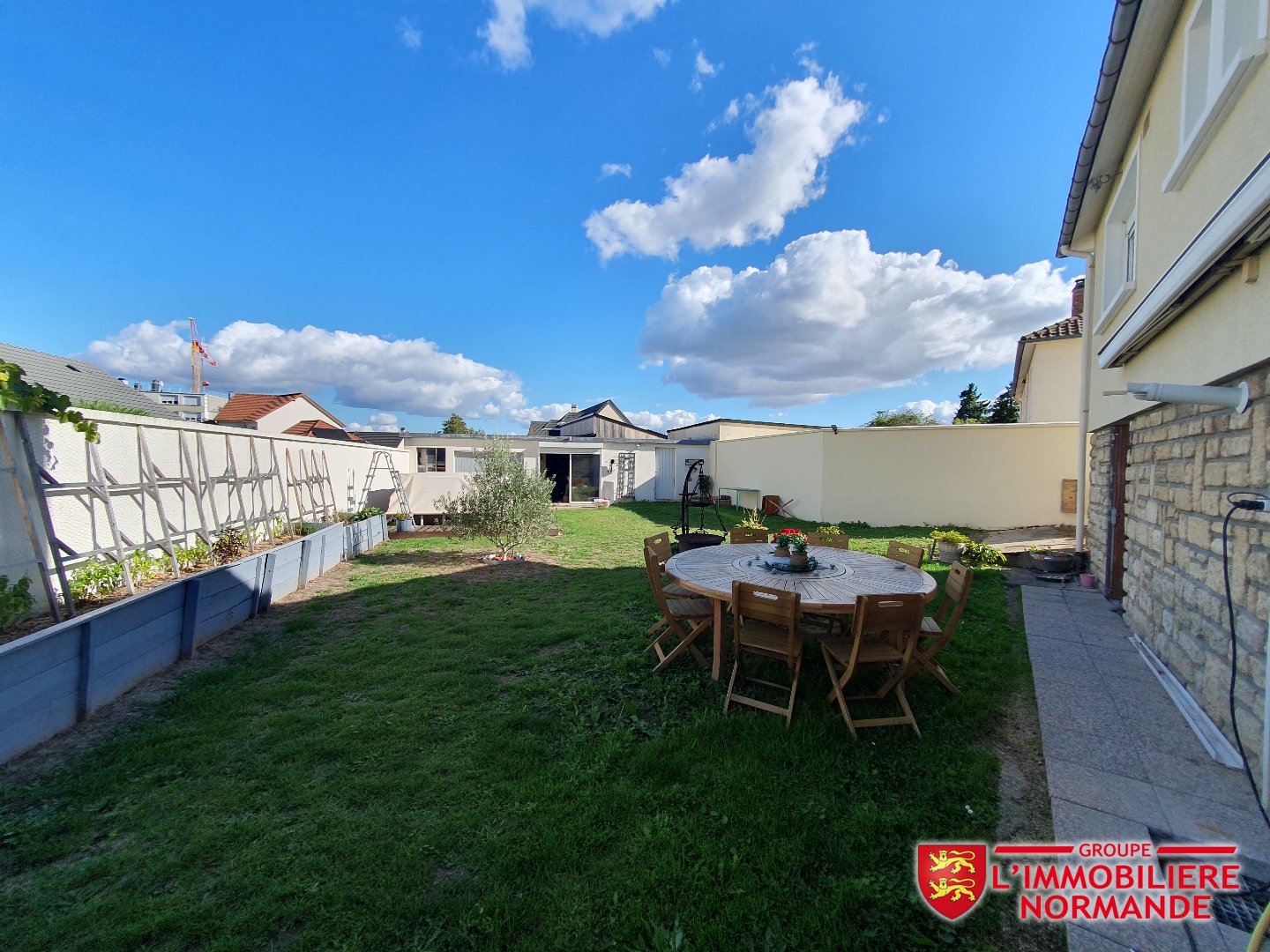 Maison 5 pièces 122 m² · à Louviers · 122 m² · 45 000 €